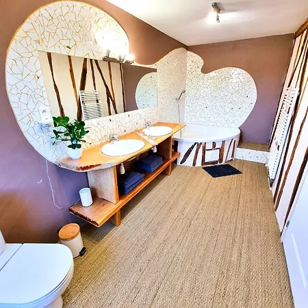 בית נופש Vue Nature , Terrasse , Piscine Et En Option Aguts